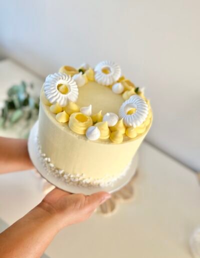 Custom cakes & treat boxes