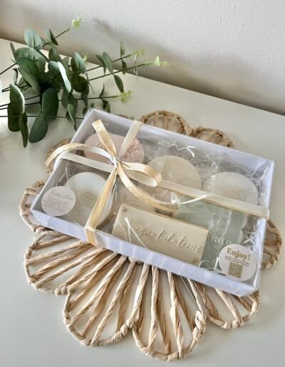 Personalised cookie gift box